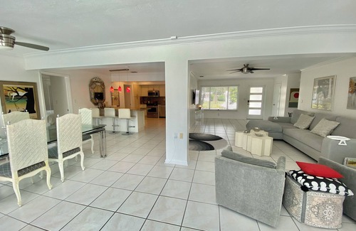 Garden Isles Casa | Private Waterfront, Ocean Access w/Dock, Pool, Hot Tub, Pompano Beach Paradise