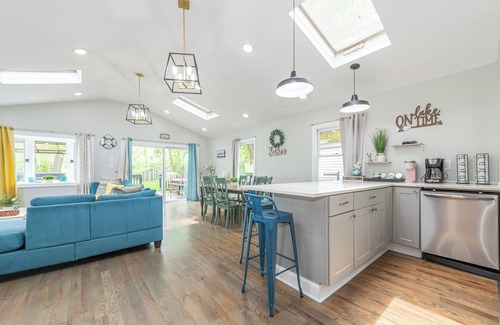 Lake Hopatcong Villa | Private Waterfront Home Nestled In A Quiet Section Of Lake Hopatcong