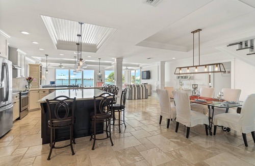 Sarasota Casa | Waterfront Home 3Bedr / 2Bath Open Weeks!