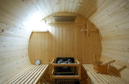 Kinosaki Onsen Hotel | Private Whole Japanese House Stay with Free Shuttle, Activities & Kids Stay Free 送迎付きお子様無料でアクティビティも楽しめる1棟貸切宿