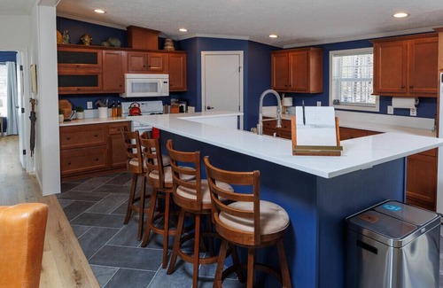 Baileys Harbor Casa | Private wooded lot- Updated Baileys Harbor Home