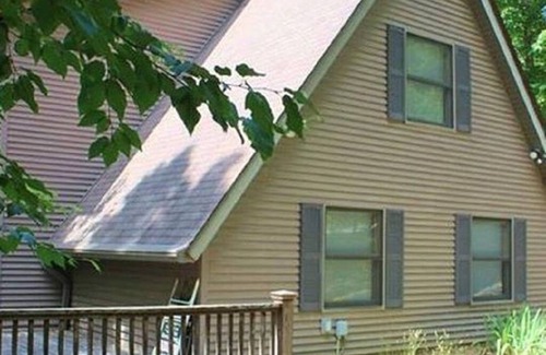 Cullowhee Casa | Private Wooded Lakefront, Lake Glenville Comfy Cozy Rustic Bungalow w/ Dock