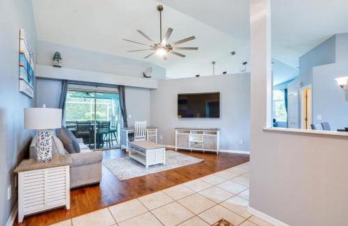 Trafalgar Casa | Private Yard and Pool Stunning Cape Coral Getaway!
