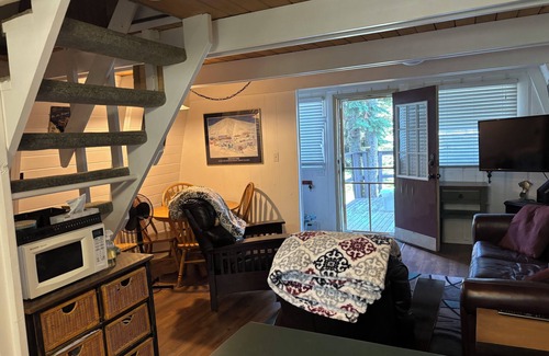 Silver Star Mountain Chalet De Esquí | Privado ya la vez cómoda de esquí / esquí de Chalet