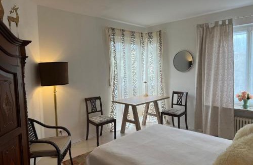 Obermenzing Casa | Privatzimmer 15 qm mit Gemeinschaftsbad