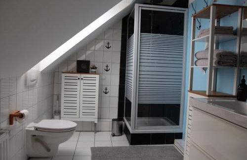 Region Hannover District Apartamento | Privatzimmer mit eigenem Bad und Küche