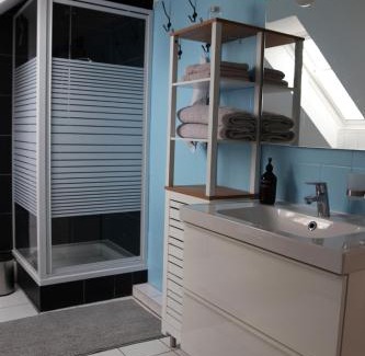 Region Hannover District Apartamento | Privatzimmer mit eigenem Bad und Küche
