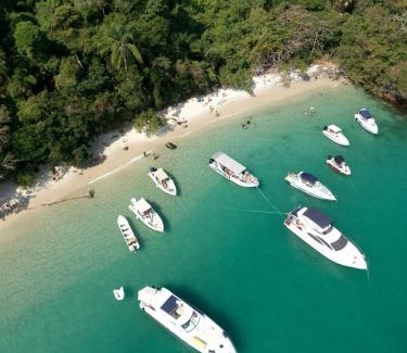 Parque das Palmeiras Alquiler De Eote | Privilège Passeio de Lancha em Angra dos Reis e Ilha Grande