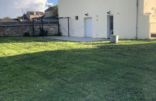 Doue-la-Fontaine Casa | Proche Bioparc Maison avec jardin