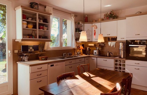 Vaureal Casa | Proche des Jeux Olympiques, Cette Grande Maison et son Jardin Vous Charmeront