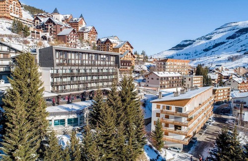 Les Deux Alpes Apartamento | Proche des Pistes | Piscine + Jacuzzi + Sauna