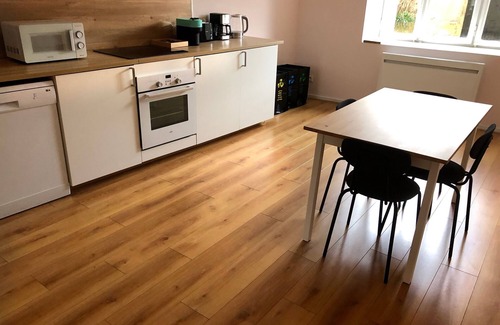 Longeville-les-Metz Apartamento | Proche du Centre Ville, Appartement de 100m2, Deux Chambres, Parking Privatif