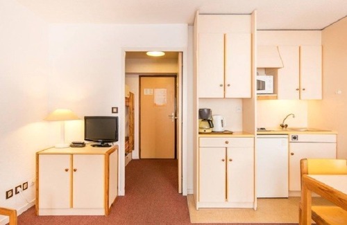 Villard-de-Lans Apartamento | Studio Rustique Parfait pour les Skieurs | Local à Skis + Près du Navette + Accès Piscine Extérieure