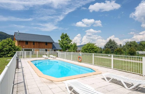 Villard-de-Lans Apartamento | Studio Rustique Parfait pour les Skieurs | Local à Skis + Près du Navette + Accès Piscine Extérieure