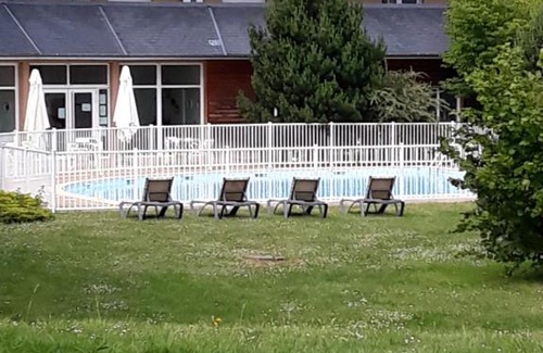 Equemauville Apartamento | Proche Honfleur gite avec piscine