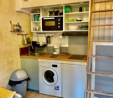 Talence Apartamento | proche kedge et universitée appartement cosy avec parking ,cuisine équipée ,sdb et jardin