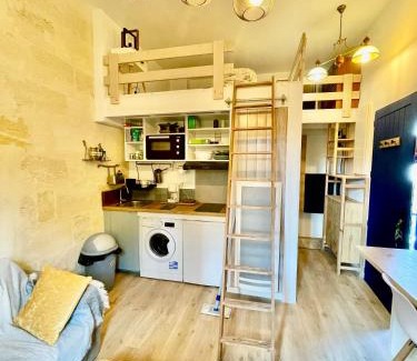 Talence Apartamento | proche kedge et universitée appartement cosy avec parking ,cuisine équipée ,sdb et jardin