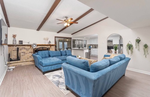 Northeast Carrollton Casa | Proctor Home with Game Room