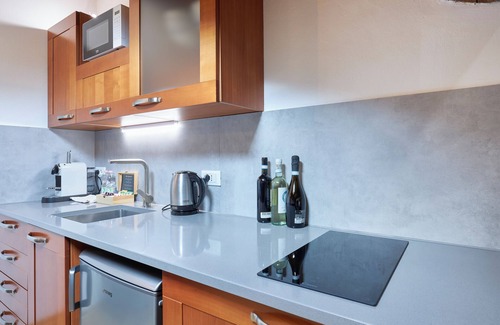 Sud-Est Apartamento | PROFESSOR'S NEST 11 - VERONA APARTMENTS