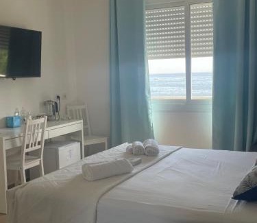 Sarroch Cama Y Desayuno | Profumo di mare B&B