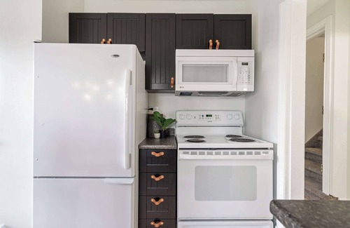 East Kootenay Apartamento | Prohibition | Heritage Suite |Sleeps 10 | Downtown