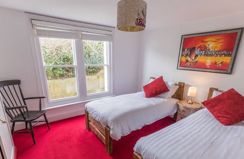 Totland Bay Apartamento | Promenade Apartment at Beach House