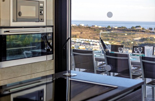Cerro de Aguia Villa | PROMO 10% MONTHLY DISCOUNT! Sea View, Private Heatable Pool, AC, Wifi