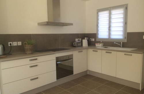 Le Barroux Villa | Promo LE BARROUX -MT VENTOUX- NUEVA VILLA CON AIRE ACONDICIONADO CON PISCINA Y WIFI.