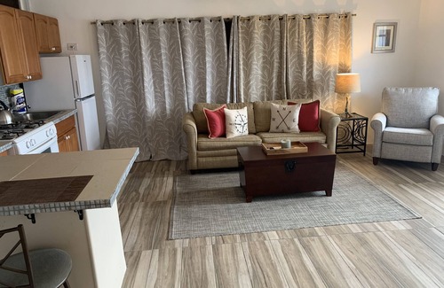 Estate Charlotte Amalie Apartamento | PROMO Beach Walk Beautiful 1 bedroom walking distance to Secret Harbor beach