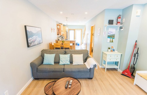 Harvie Heights Casa | Promotion ongoing! Private Access Townhouse One Gate to Banff