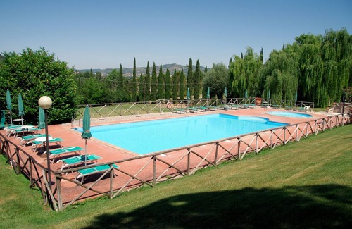 Corciano Casa | Recto - Le Gorghe di Valmarino Residencia en Umbría a 5 km de Perugia Piscina y WIFI