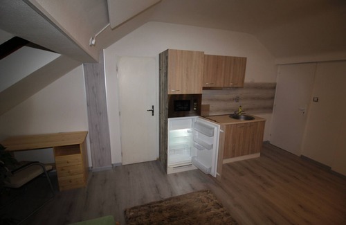 Prague 5 Apartamento | Pronájem garsonky na Smíchově