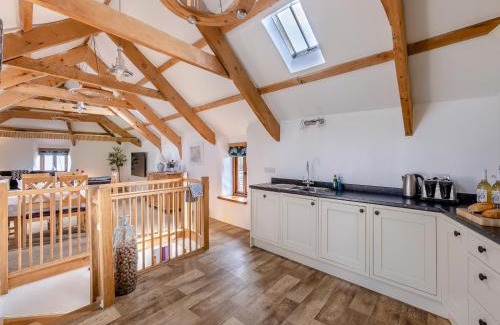 Tresmeer Casa | Proper Job