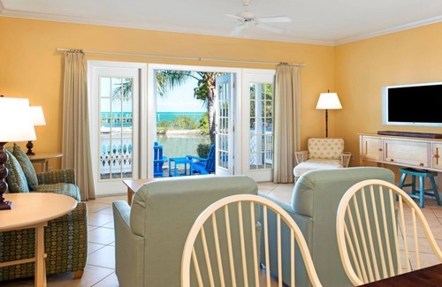 Marathon Complejo | Property No Longer Available