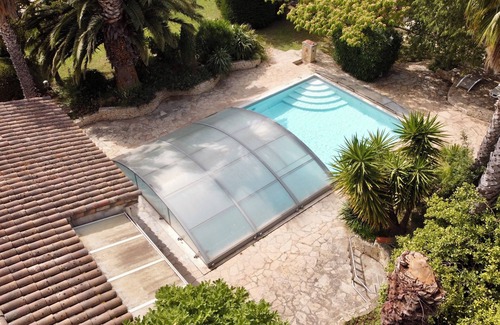 Chateau Gombert Casa | Property with swimming pool, garden and sports field.