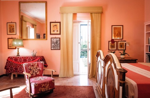 Zona LVIII Prima Porta Cama Y Desayuno | Proserpina room in Domus Anson Silj