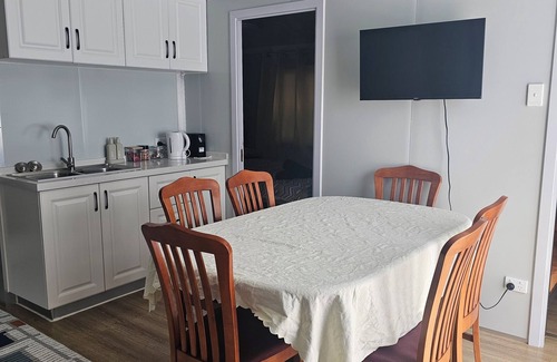 Wamberal Casa | Prosperity Lane! Family, single or somewhere in between. All are welcome.