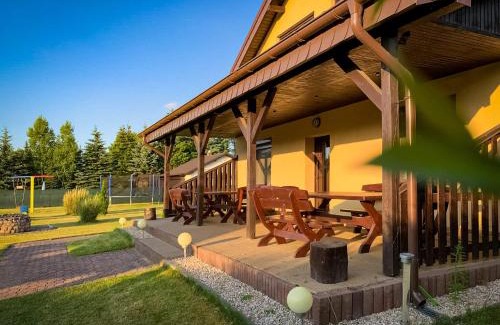 Powidz Casa | Prosportówek - Powidz - Dom Bliźniak nad Jeziorem z Dużym Ogrodem