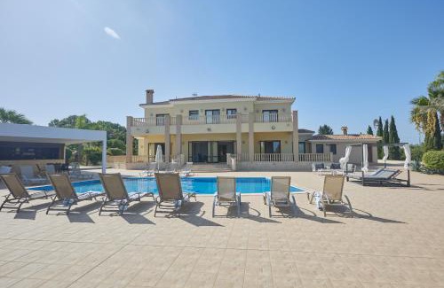 Paralimni Villa | Protaras Holiday Villa Pa7 Private 7 Bedroom villa