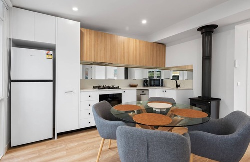 Dromana Villa | Proton Beach Villa 2 - DISCOUNTED NEW LISTING