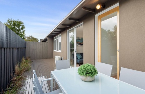 Dromana Villa | Proton Beach Villa 2 - DISCOUNTED NEW LISTING