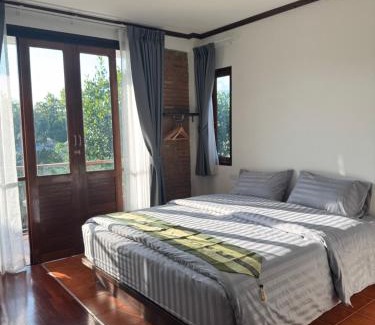 Hai Ya Hotel | Proud Chiang Mai Poshtel
