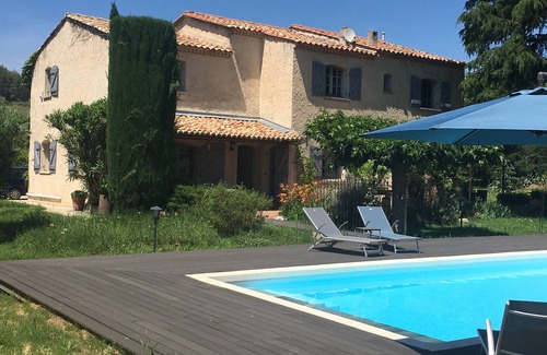 Aubagne Casa | Bastide provenzal en su entorno verde, piscina de 10x5 m, parque arbolado