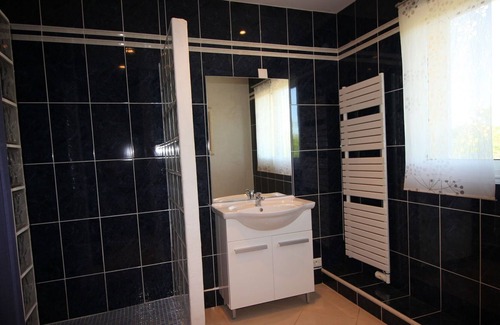 Le Luc Villa | Villa provenzal en Le Luc con piscina privada y jacuzzi climatizado