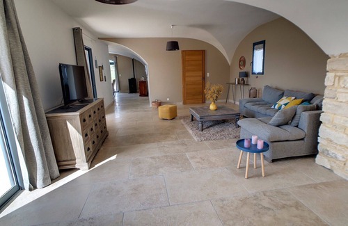 Saint-Nazaire Otro | Provencal villa "Les Oliviers", private pool & enclosed grounds.