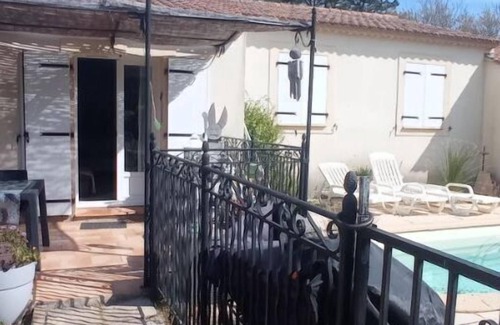 Le Pradet Villa | Provencal villa with pool