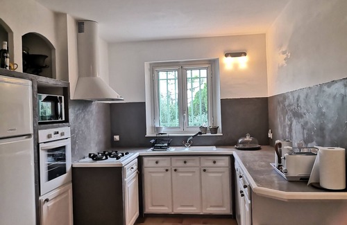 Besse-sur-Issole Casa | Provence chic, relaxation, Spa, natural pool in a green setting for 2