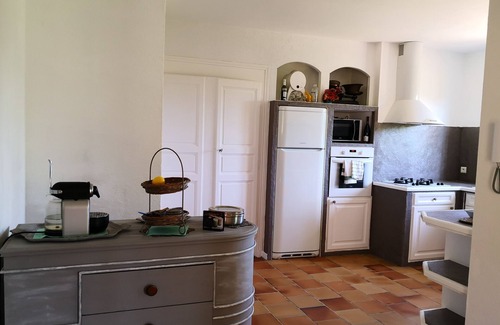 Besse-sur-Issole Casa | Provence chic, relaxation, Spa, natural pool in a green setting for 2