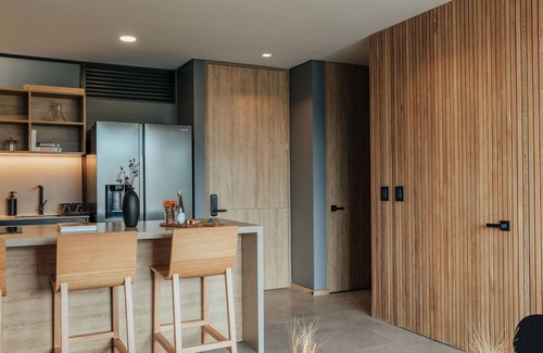 Las Lomas I Apartamento | Provenza - Private Balcony & Hot Tub - Pool - Deluxe - Wake 1115