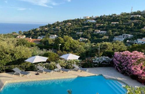 Les Issambres Casa | Provenzalische Villa l'Équilibre - mit Meerblick und privatem Pool by Riviera HomeLife